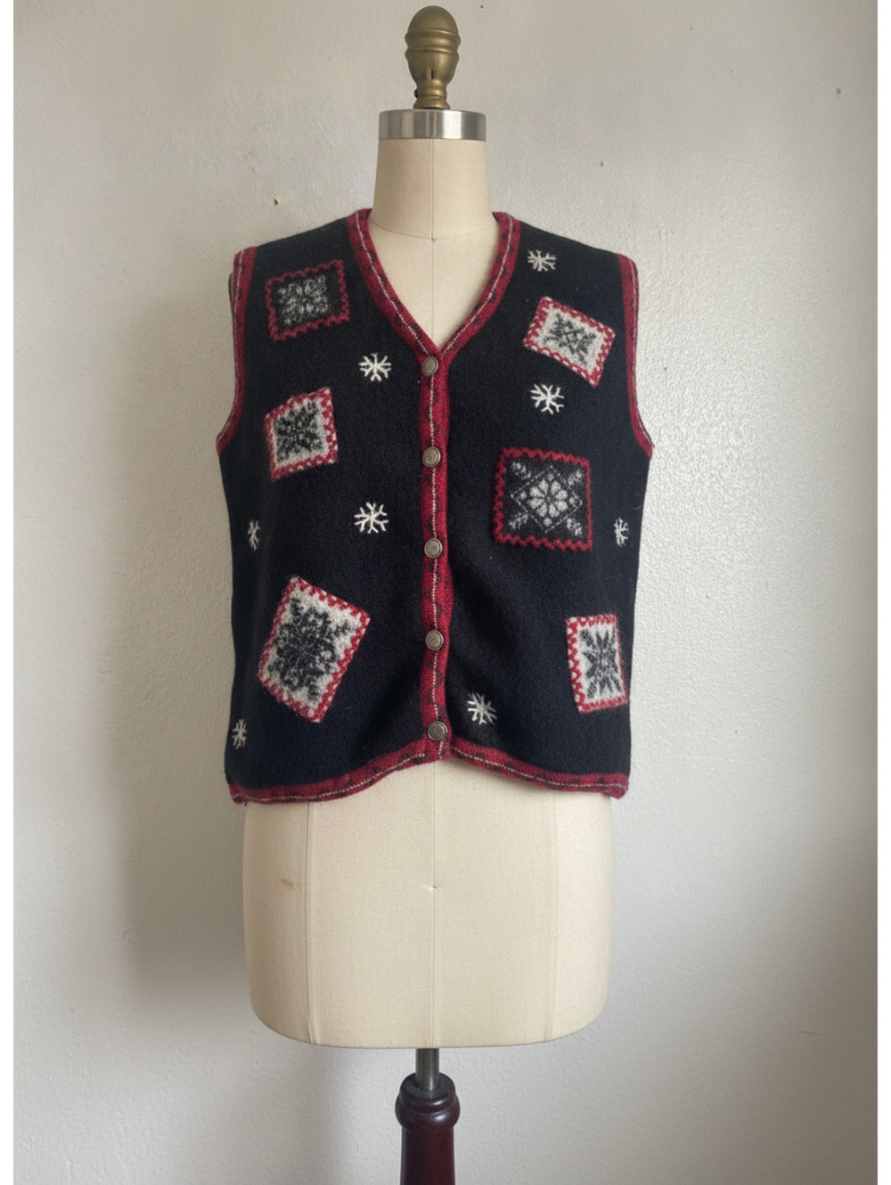 Woolrich women's black wool knit vest Christmas patchwork winter warm button s